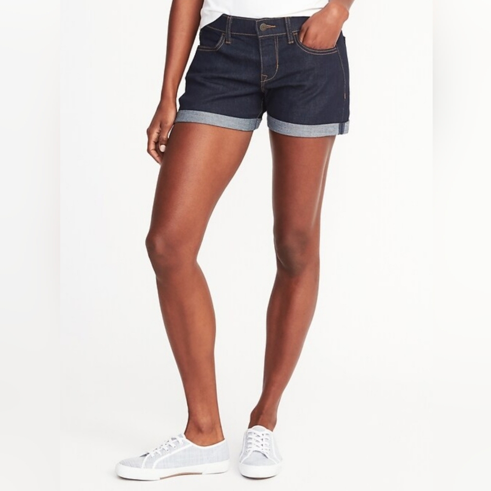 Old Navy Semi Fitted Denim Shorts~Size 6